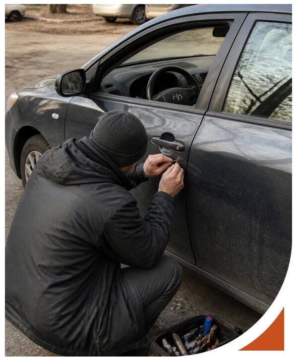 Профессиональное вскрытие автомобиля Тойота без повреждений в Иванове